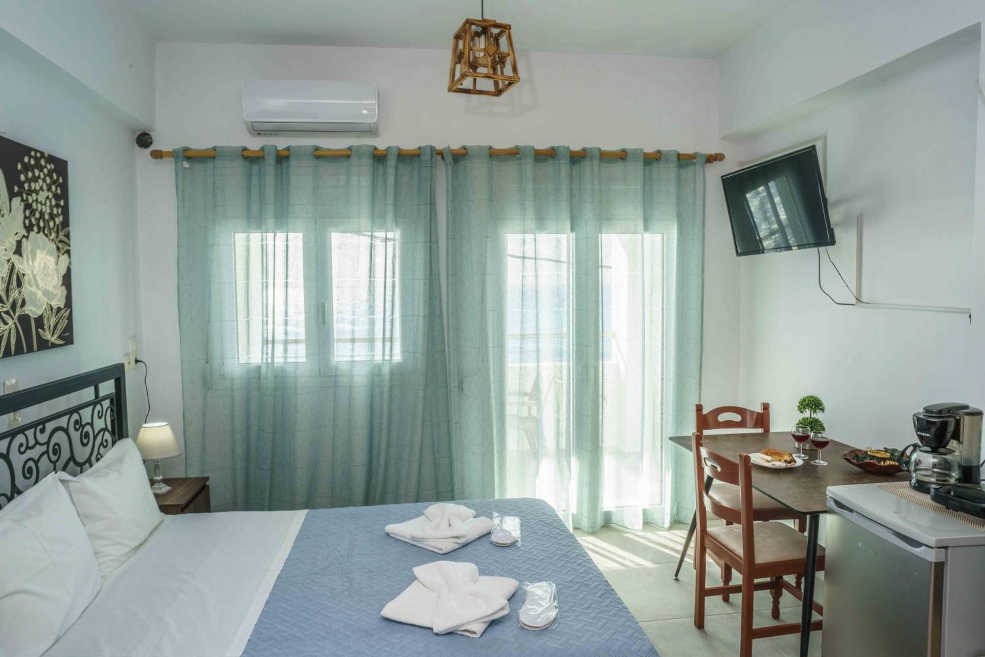 Ioannis Rooms Δωμάτια Με Θεα Στη Θαλασσα Paranimfoi Luaran gambar